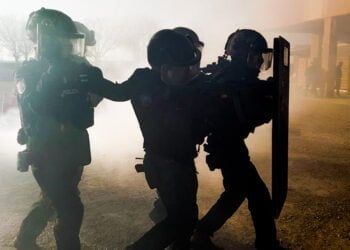 Bomberos del Ayuntamiento de Guadalajara forman a personal de los Grupos Operativos Especiales GOES de la Policía Nacional Bomberos del Ayuntamiento de Guadalajara forman a personal de los Grupos Operativos Especiales GOES de la Policía Nacional