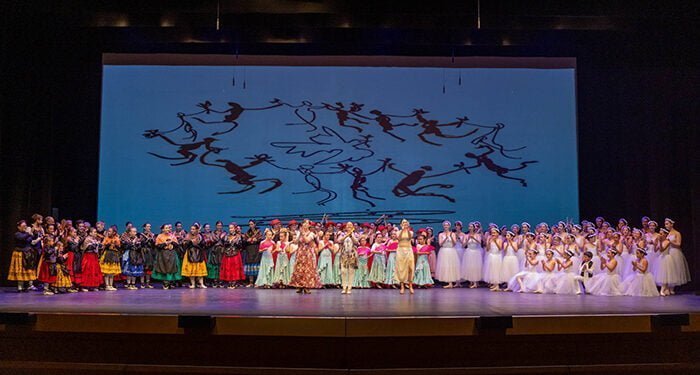 Cerca de 200 alumnos y alumnas de las escuelas municipales actúan en el Buero por el Día Internacional de la Danza