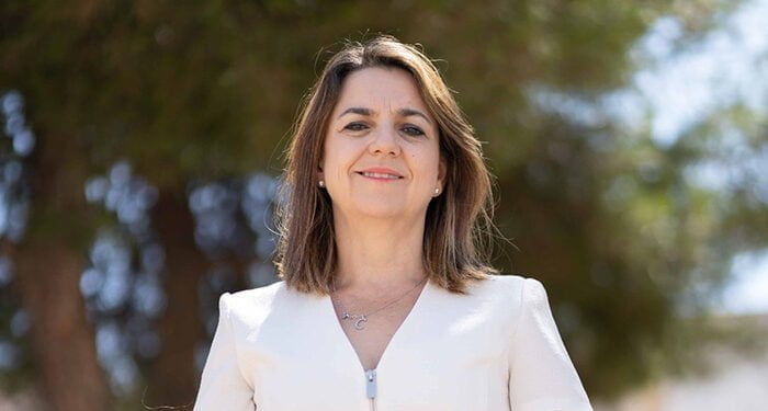 Clara Plaza opta a ser reelegida como alcaldesa en Ledaña por tercera vez con el PP para afrontar los nuevos retos del fututo