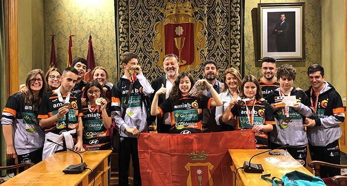 Dolz da la enhorabuena al Club Amiab Cuenca por sus 10 medallas en el Campeonato Regional de Atletismo de Fecam 1 Dolz da la enhorabuena al Club Amiab Cuenca por sus 10 medallas en el Campeonato Regional de Atletismo de Fecam