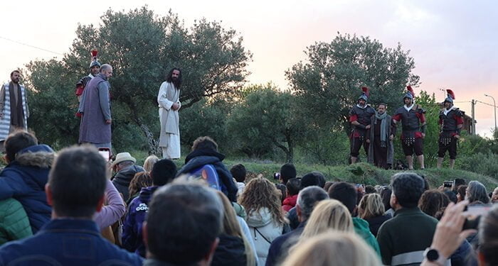 El Ayuntamiento de Guadalajara solicitará la declaración de la Pasión Viviente de Iriépal como Fiesta de Interés Provincial