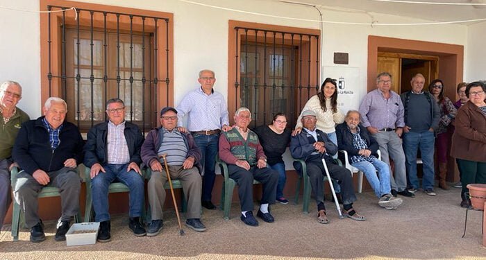 El Gobierno regional agradece el trabajo de las empleadas de la vivienda de mayores de Campillo de Altobuey