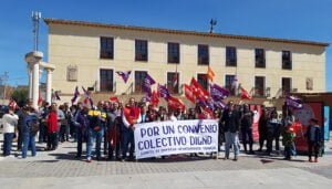 El personal laboral del ayuntamiento de Tarancón inicia con un amplio seguimiento las movilizaciones por su convenio colectivo