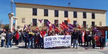 El personal laboral del ayuntamiento de Tarancón inicia con un amplio seguimiento las movilizaciones por su convenio colectivo