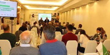 Empresarios del sector agroalimentario se informan en Mondéjar de las últimas novedades de packaging y marketing de la mano de ‘Impulsa Guadalajara’