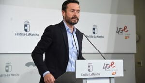 Escudero valora la rápida movilización para atajar el incendio en Ocentejo El daño podría haber sido mucho más grave