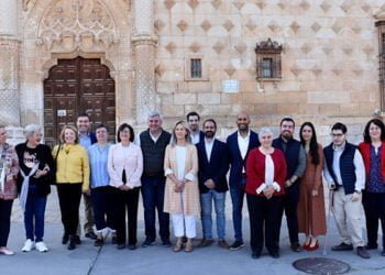 Guarinos presenta a los próximos concejales del PP en el Ayuntamiento de Guadalajara Guarinos presenta a los próximos concejales del PP en el Ayuntamiento de Guadalajara