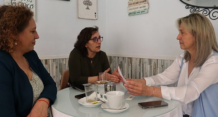 Guarinos traslada su apoyo a las familias numerosas y defiende políticas de ayuda a las mismas así como a la maternidad y natalidad