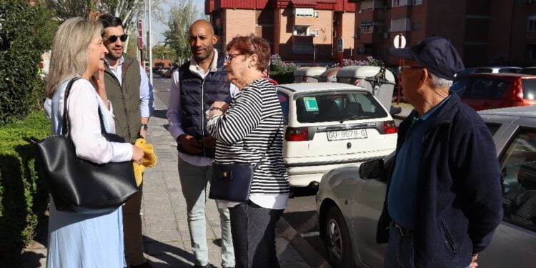 Guarinos se compromete a trabajar de la mano de los vecinos para hacer que Guadalajara tenga unos “barrios de primera”