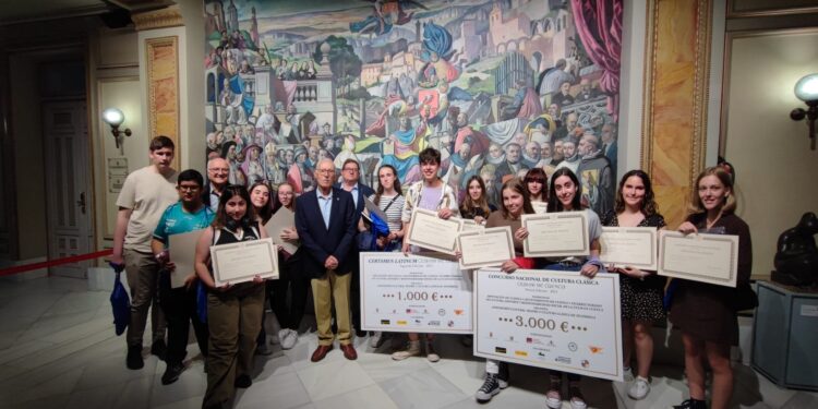 Clausurado el III Concurso Nacional Cultura Clásica y el II Nacional Latinum Ciudad de Cuenca