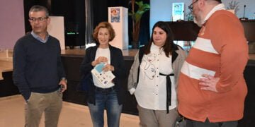 Julia Navarro pone en Motilla del Palancar el broche de oro a la segunda edición de Los Libros Viajan por la Provincia