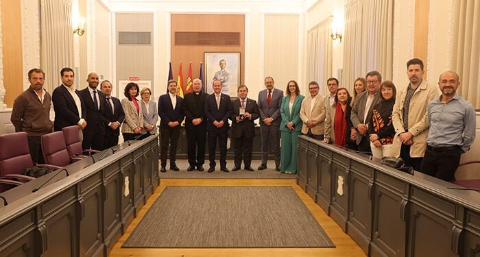 La Asociación de Belenistas de Guadalajara recibe la Medalla de Oro de la ciudad