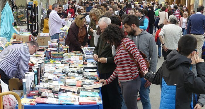 La Asociación de Libreros de Cuenca celebra este domingo el Día del Libro con venta en la calle y distintas actividades 1 La Asociación de Libreros de Cuenca celebra este domingo el Día del Libro con venta en la calle y distintas actividades