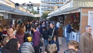 La Feria del Libro de Cuenca ha sido un éxito de público y de ventas gracias al cambio de fecha y la calidad de los autores