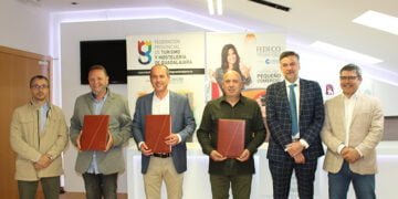 Las federaciones de Turismo y Comercio de CEOE-Cepyme Guadalajara firman sendos convenios de colaboración con el Ayuntamiento de Guadalajara