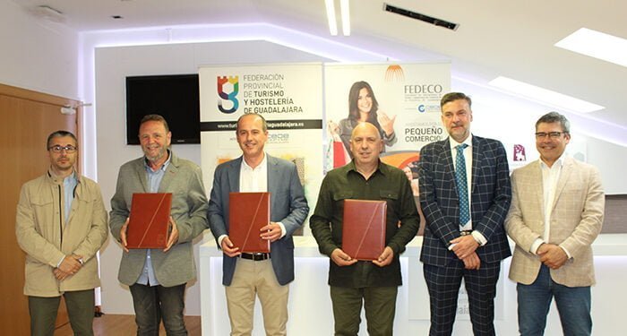 Las federaciones de Turismo y Comercio de CEOE-Cepyme Guadalajara firman sendos convenios de colaboración con el Ayuntamiento de Guadalajara