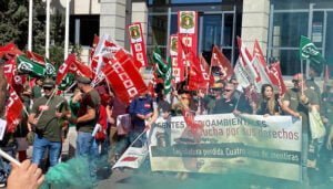 Los agentes medioambientales se movilizan para reclamar a Page que cumpla todas las promesas realizadas en los últimos ocho años