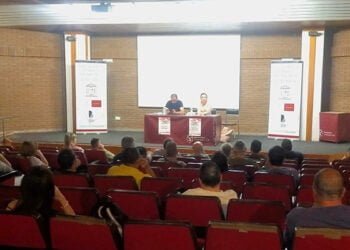 Los trabajadores de Incarlopsa celebran asambleas por los procesos electorales y nueva movilización contra el despido de una compañera