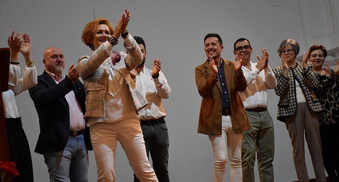 Martínez Guijarro avala la presentación de la candidatura de Charo Sevillano, que opta a revalaidar la Alcaldía de San Clemente 1 Martínez Guijarro avala la presentación de la candidatura de Charo Sevillano, que opta a revalaidar la Alcaldía de San Clemente