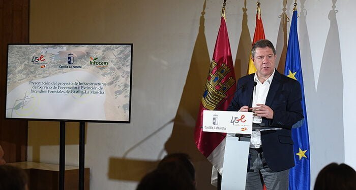 Page valora que Castilla-La Mancha pueda albergar “el gran centro nacional” de lucha contra incendios gracias al “prestigio” del INFOCAM