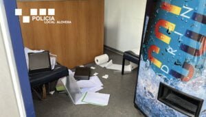 Policía Local de Alovera identifica a tres menores autores de múltiples actos de vandalismo el sábado