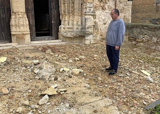 Un rayo causa destrozos en el Panteón de los Marqueses de Moya de Carboneras de Guadazaón