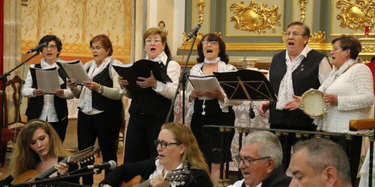 Almonacid recibe el mes de mayo haciendo gala de sus tradiciones 1 0x0a3554