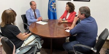 Alberto Rojo “reforzará” si sale elegido alcalde el Servicio de Psicología Aplicada de la UNED, “un recurso pionero de ayuda a la ciudadanía”