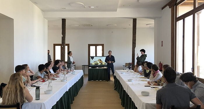 Alumnado de la prestigiosa Escuela de Cocina ‘Le Cordon Bleu’ conoce las excelencias gastronómicas de Cuenca