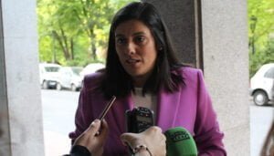 Bea Jiménez “Dolz debe pedir públicamente a su partido, el PSOE, que rompa con Bildu”