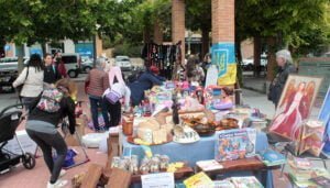 Casi 60 puestos participan en el Mercadillo de Segunda Mano de la primavera 2023 de Cabanillas