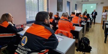 Casi un centenar de integrantes de Protección Civil se forman para actuar con personas con discapacidad y realizar apoyo psicológico y sanitario
