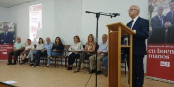 José Luis Chamón presenta en Jábaga su candidatura parafraseando a María Ostiz: Un pueblo es trabajar y trabajar. Uniendo a vida, vida. Mirando al frente y sin volver la espalda