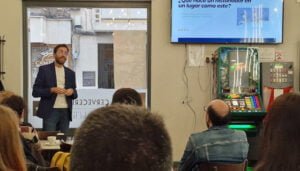 Continúa el Pint of Science en Cuenca hablando sobre neuroeducación
