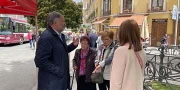 Dolz reafirma su intención de acometer la reorganización del Ayuntamiento para buscar una mayor eficacia si sale reelegido