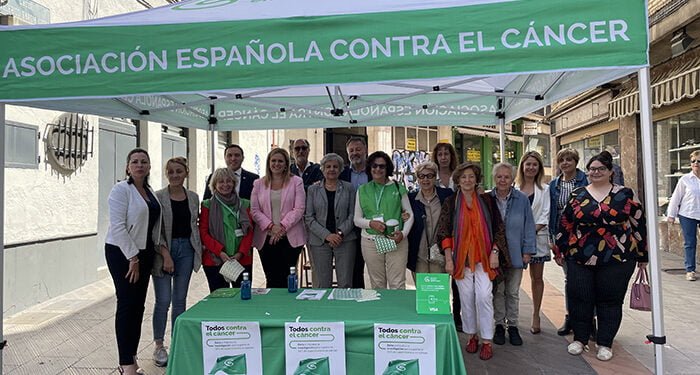 Dolz muestra su apoyo a la labor de la Asociación Española contra el Cáncer de Cuenca en el Día de la Cuestación 1 Dolz muestra su apoyo a la labor de la Asociación Española contra el Cáncer de Cuenca en el Día de la Cuestación