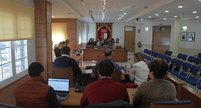 El Ayuntamiento aprueba la Ordenanza Reguladora de los nuevos huertos urbanos de Cabanillas del Campo 1 El Ayuntamiento aprueba la Ordenanza Reguladora de los nuevos huertos urbanos de Cabanillas del Campo