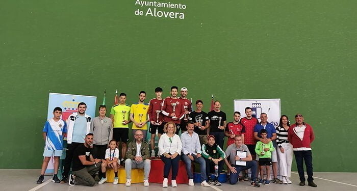 El club La Villa de Don Fadrique de Toledo se proclama campeón autonómico de frontenis en Alovera
