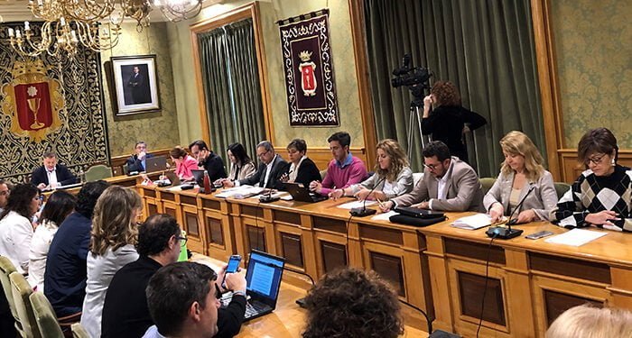 El convenio en materia de prevención y extinción de incendios del Ayuntamiento de Cuenca y la Diputación crece hasta los 256.000 euros
