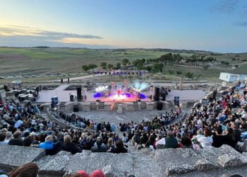 El inicio de Actuamos en Patrimonio ha sido “espectacular” con los conciertos de Miguel Poveda y La Frontera