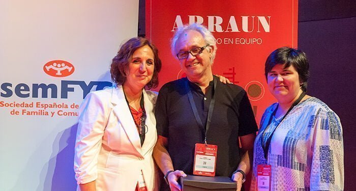 El jefe de Estudios de la Unidad Docente de Atención Primaria de Cuenca, Jorge Lema, premiado por la semFYC en su Congreso Nacional