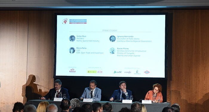 El sector del ferrocarril debate en Castilla-La Mancha las medidas a implementar de cara a adoptar la alta velocidad