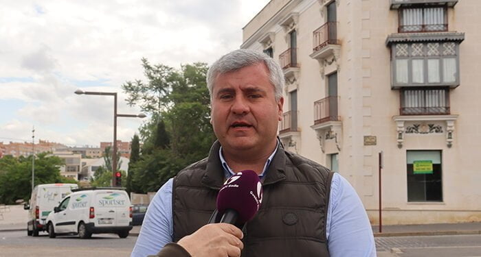 Esteban denuncia que Rojo ha incumplido la Ley Electoral en dos ocasiones “utilizando la web y redes institucionales para hacer venta de logros”