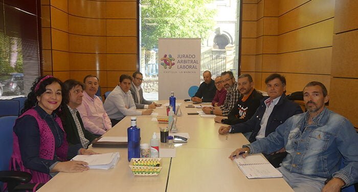 Firmado el convenio colectivo provincial de transporte de viajeros por carretera de Cuenca con vigencia hasta 2026