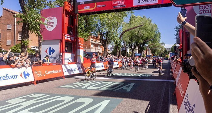 Guadalajara arropa la llegada de la Vuelta Femenina con victoria al sprint de la neerlandesa Marianne Vos 1 Guadalajara arropa la llegada de la Vuelta Femenina con victoria al sprint de la neerlandesa Marianne Vos