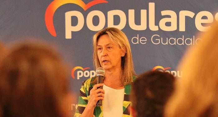 Guarinos plantea la creación de una Mesa del Deporte como “órgano de participación y consulta” en todos los asuntos que afecten a la práctica deportiva de Guadalajara 1 Guarinos plantea la creación de una Mesa del Deporte como “órgano de participación y consulta” en todos los asuntos que afecten a la práctica deportiva de Guadalajara