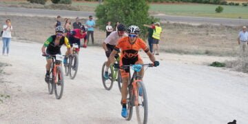 Itziar Vidondo y Agustín Fernández se llevan la victoria en la segunda edición del Cross Country Las Torcas de Sisante