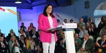 Jiménez pregunta a Dolz si ya no recuerda cuando defendía sacar las líneas del tren del centro y recuperar los terrenos de ADIF