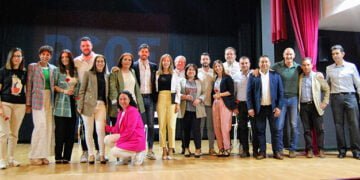 Joaquina Saiz presenta la candidatura del PSOE en Quintanar del Rey delante de más de 300 personas en la Casa de Cultura