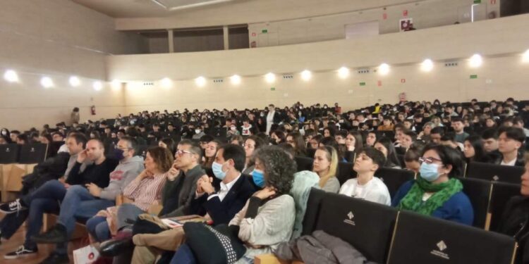 El homenaje a Alexis Ravelo y las jornadas de animación a la lectura servirán de arranque al Festival de Las Casas Ahorcadas